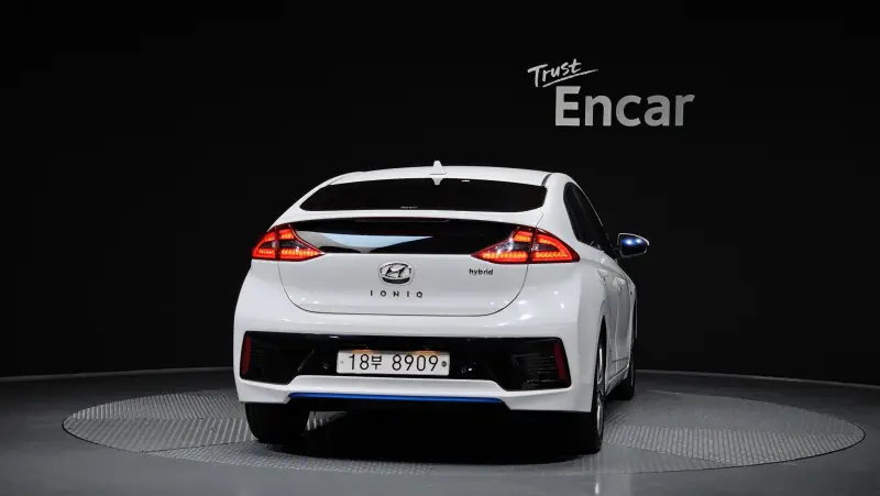 Hyundai Ioniq
