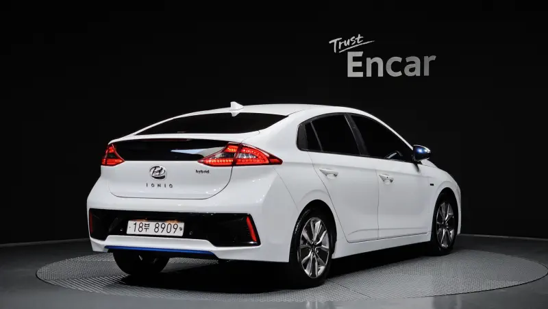 Hyundai Ioniq