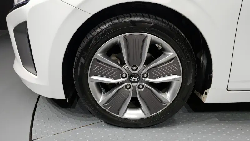 Hyundai Ioniq