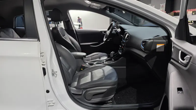 Hyundai Ioniq