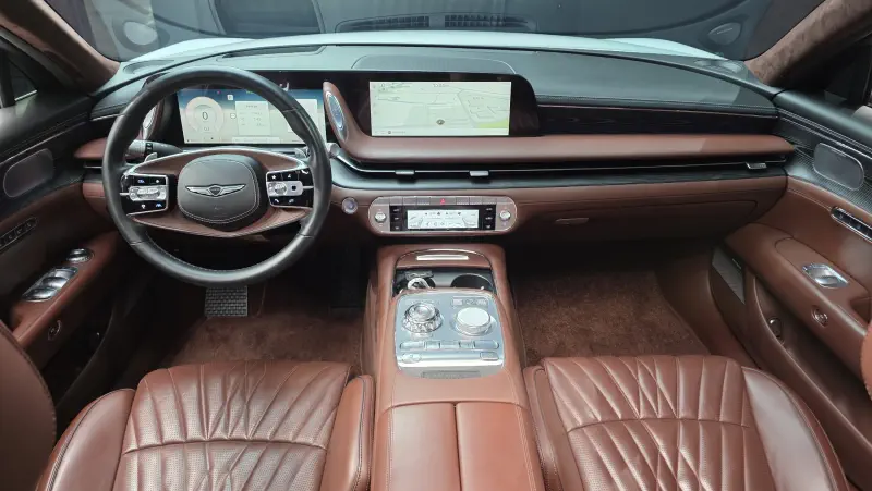 Genesis G90