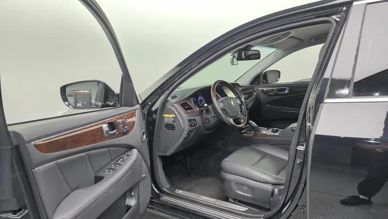 Hyundai Equus