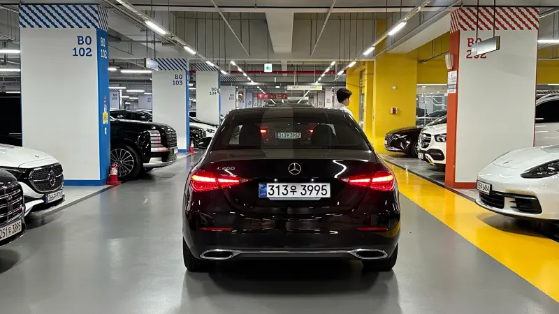 Mercedes-Benz C-Class