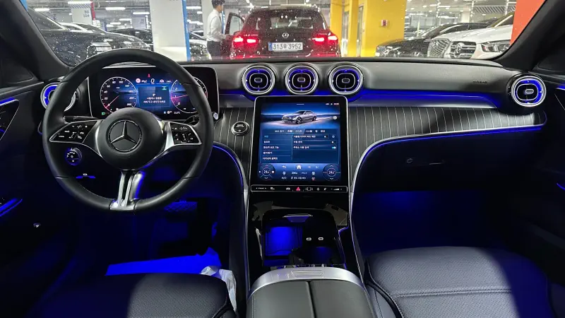 Mercedes-Benz C-Class