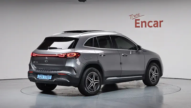 Mercedes-Benz EQA