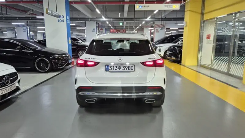 Mercedes-Benz GLA-Class