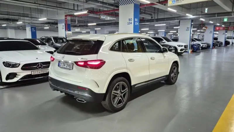 Mercedes-Benz GLA-Class