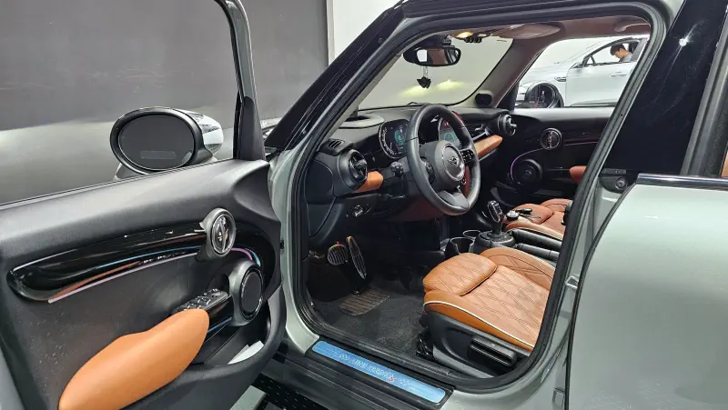 MINI Hatch