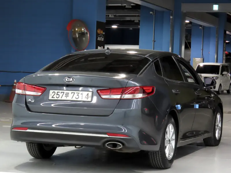 Kia K5