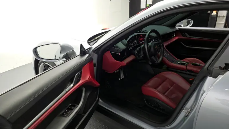 Porsche Taycan