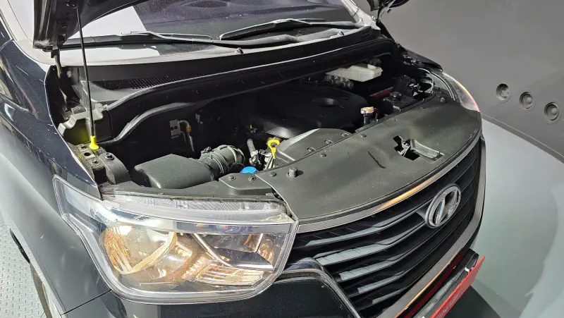 Hyundai Grand Starex