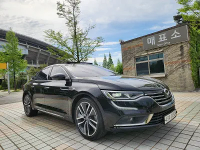 Renault SM6
