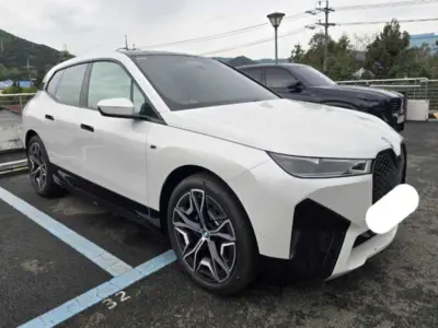 BMW iX