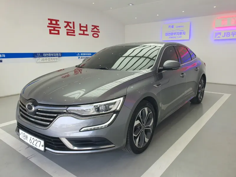 Renault SM6