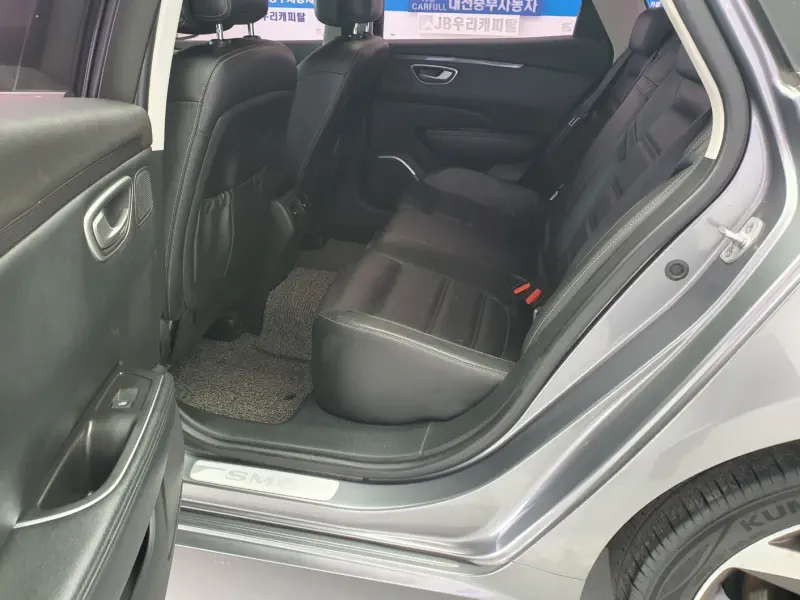Renault SM6