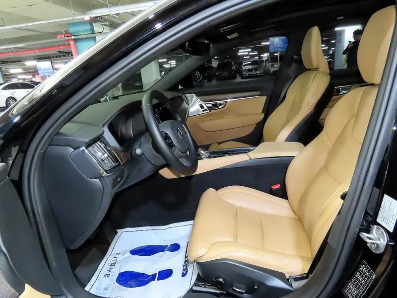 Volvo V90