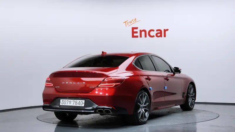 Genesis G70