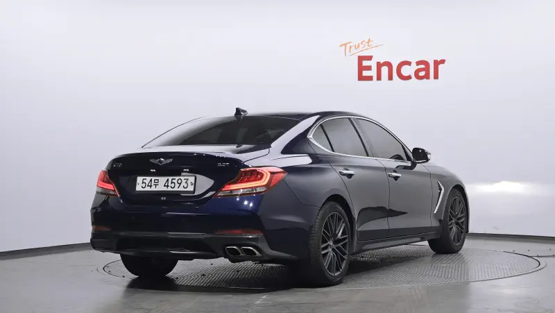 Genesis G70