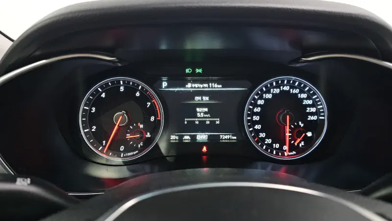 Genesis G70