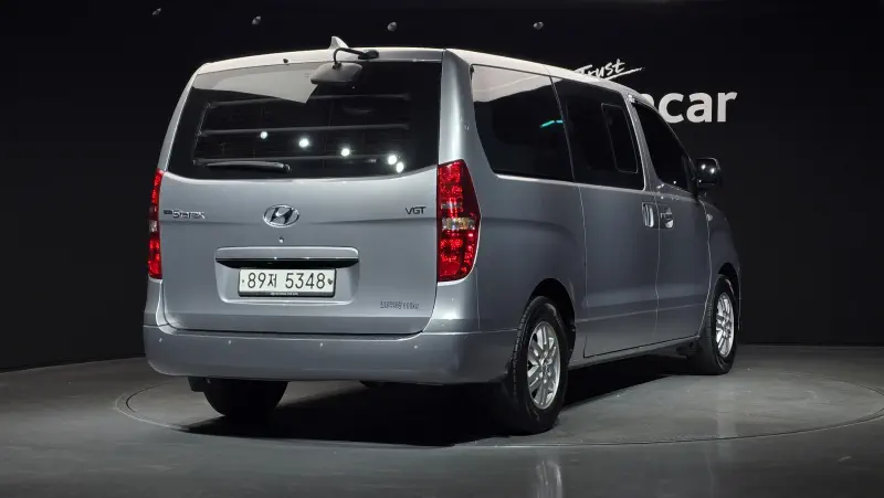 Hyundai Grand Starex