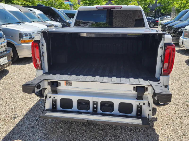 GMC SIERRA