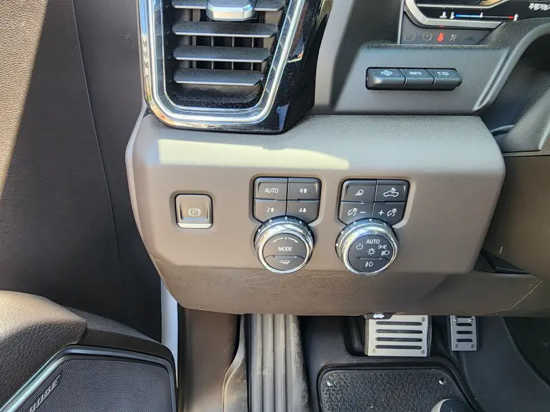 GMC SIERRA