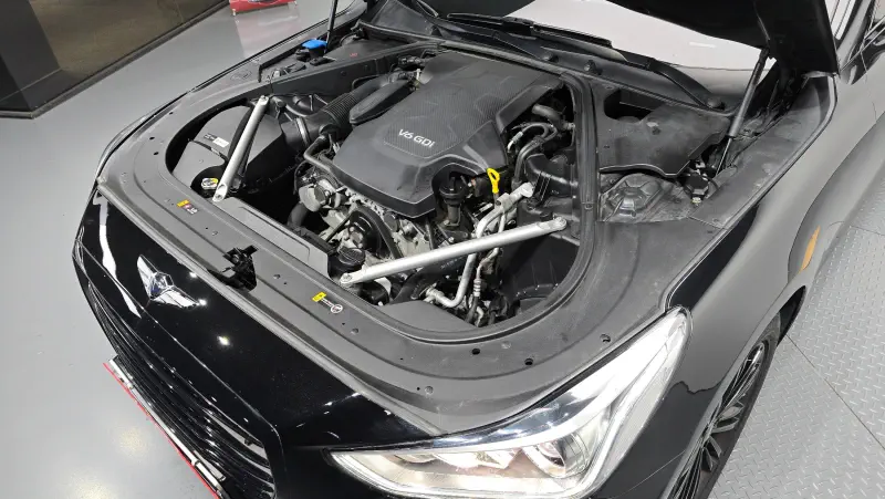 Genesis EQ900
