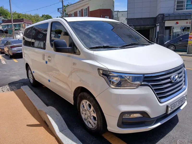 Hyundai Grand Starex