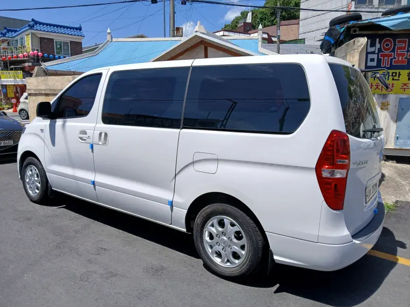 Hyundai Grand Starex