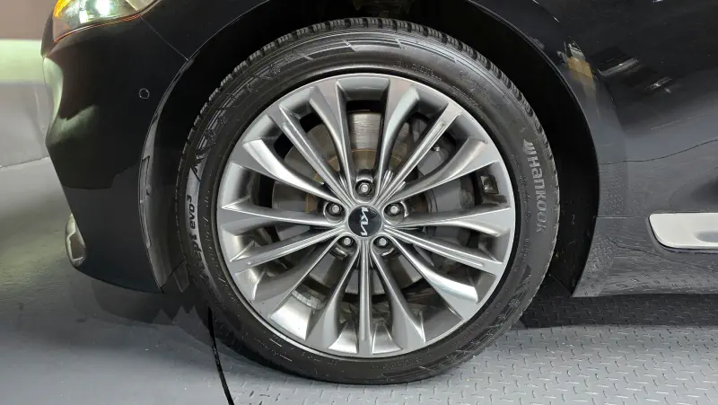 Kia K9