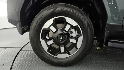 Kia Tasman
