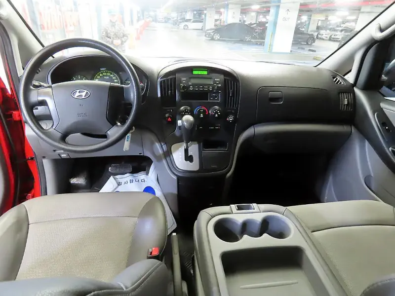 Hyundai Grand Starex