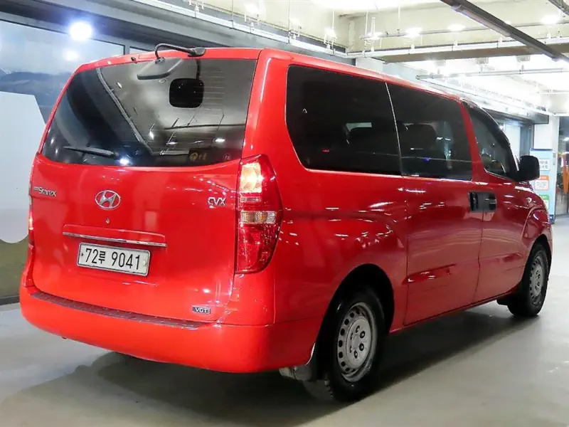 Hyundai Grand Starex