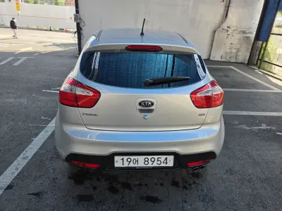 Kia pride
