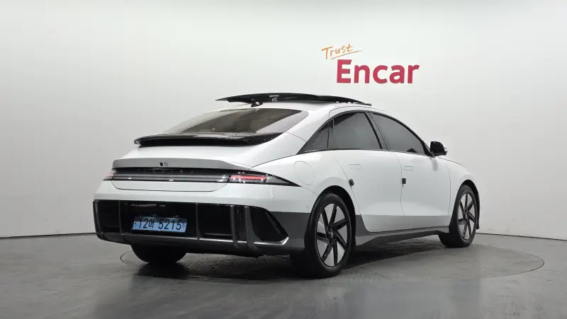 Hyundai Ioniq 6