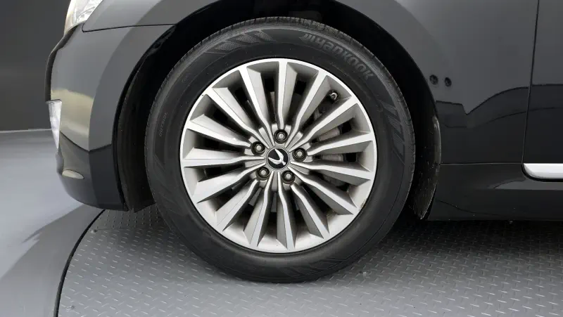 Hyundai Equus
