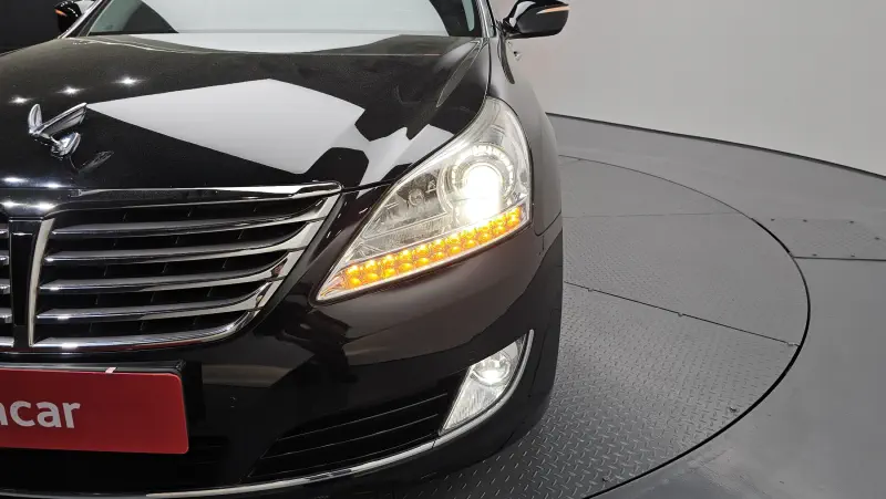 Hyundai Equus