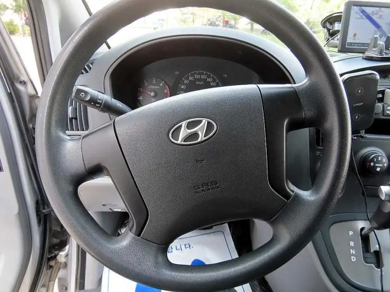 Hyundai Grand Starex