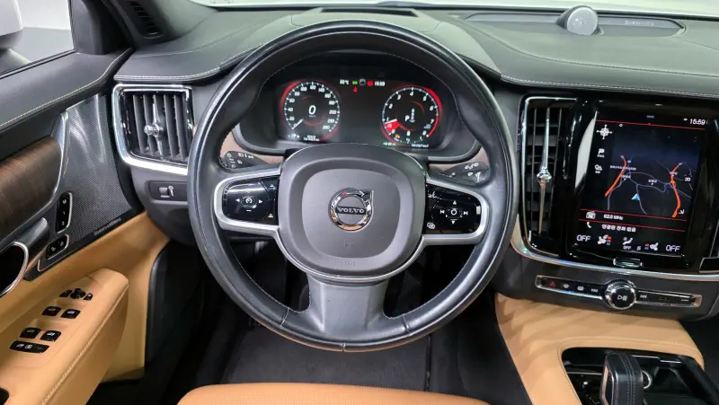 Volvo V90
