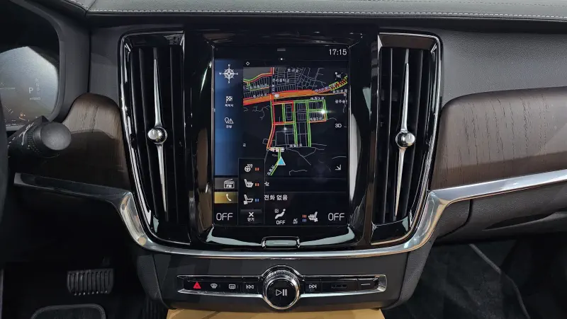 Volvo S90