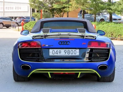Audi R8