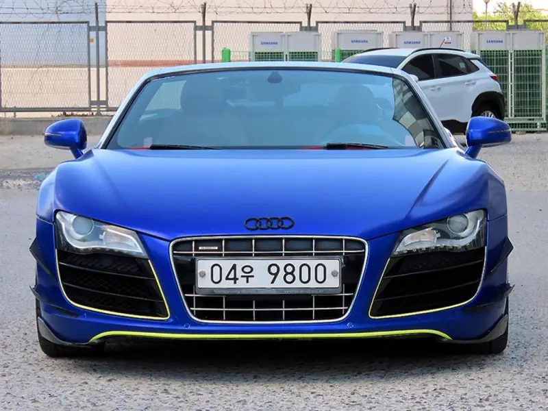 Audi R8