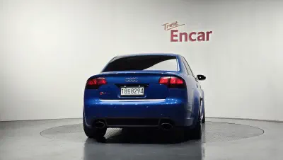 Audi RS4
