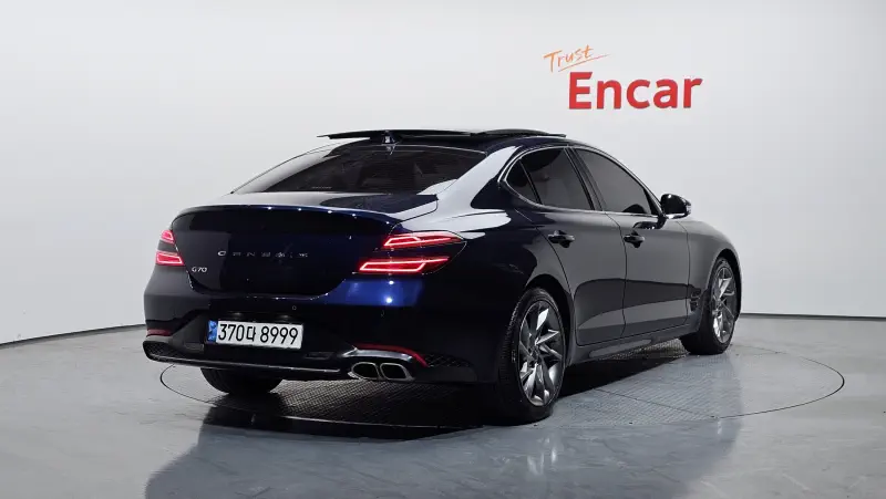 Genesis G70