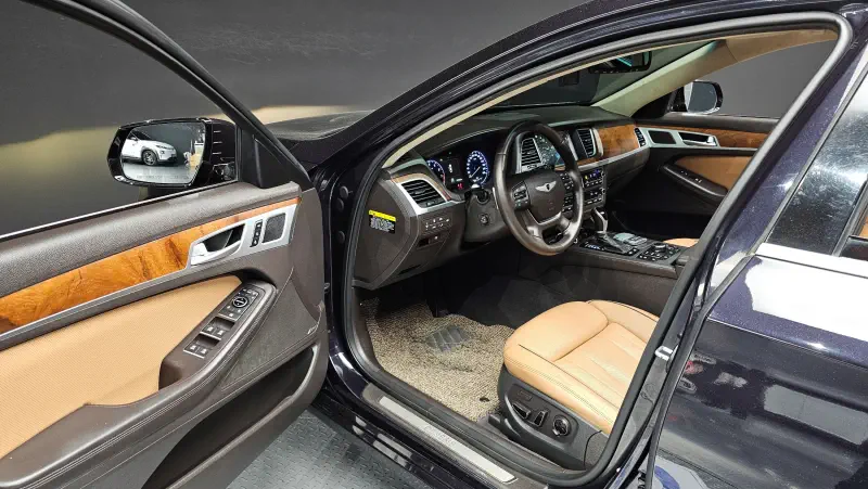 Hyundai Genesis