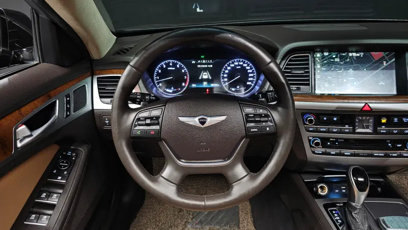 Hyundai Genesis
