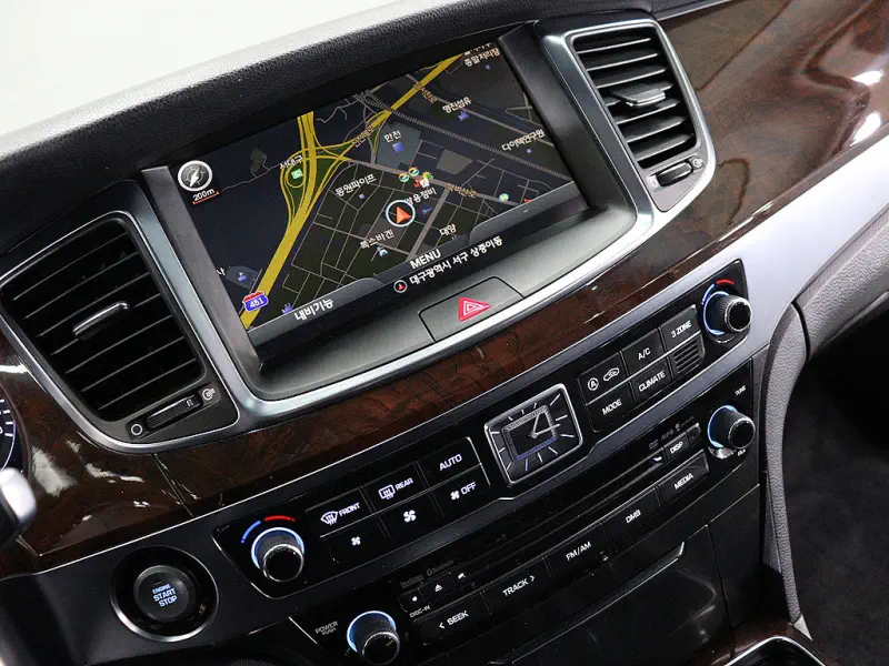 Hyundai Equus