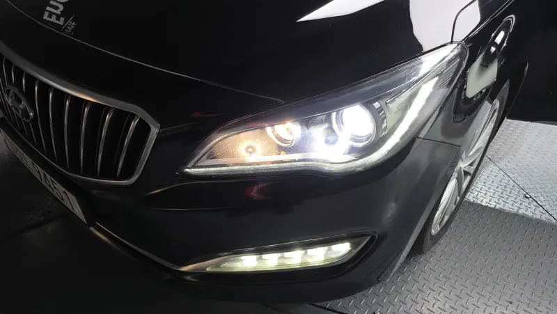 Hyundai Aslan