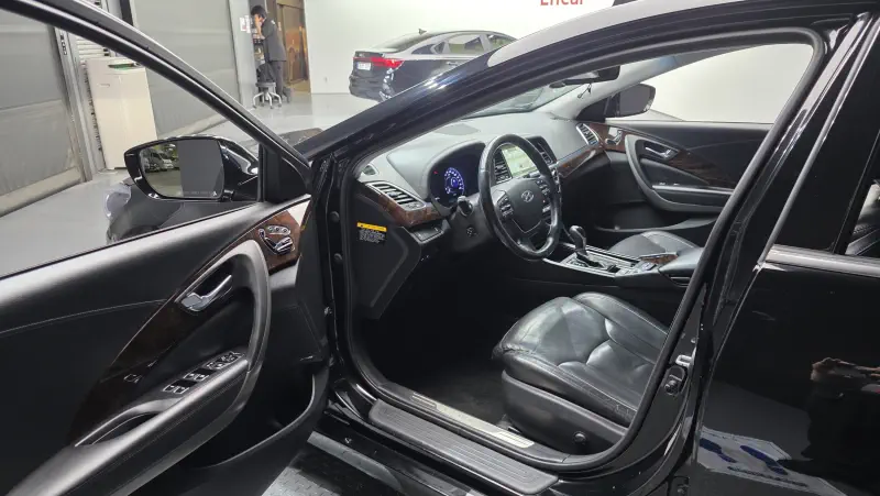 Hyundai Aslan