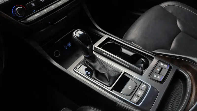 Hyundai Aslan